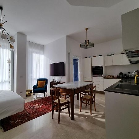Ampio Ed Incantevole Monolocale A Citylife ميلان المظهر الخارجي الصورة